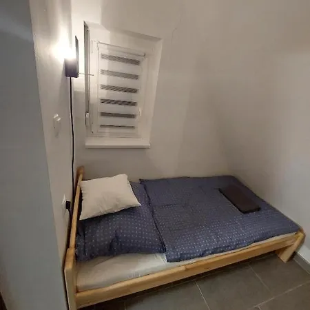 Gilbert Apartmán Doboz